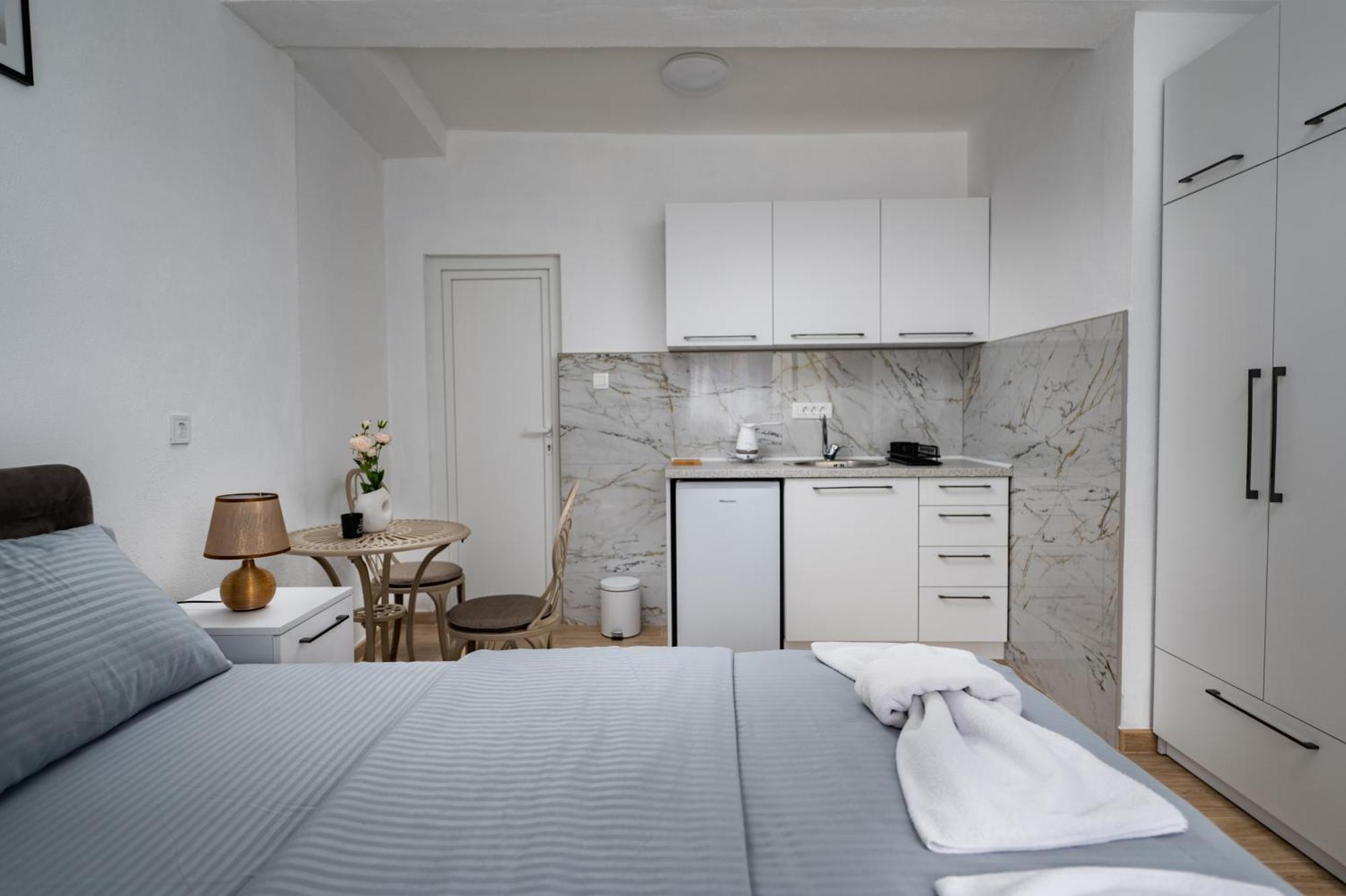 Apartmani Kaan Podgorica Eksteriør bilde