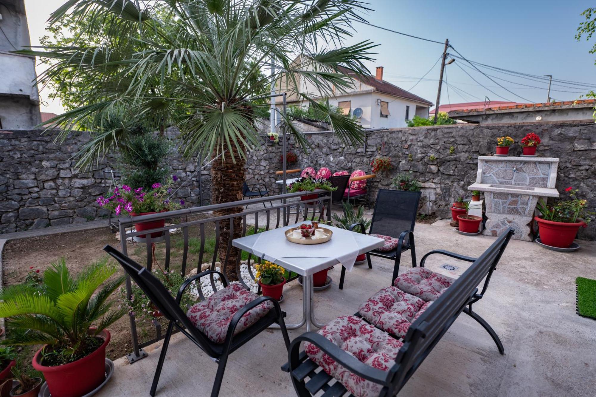Apartmani Kaan Podgorica Eksteriør bilde